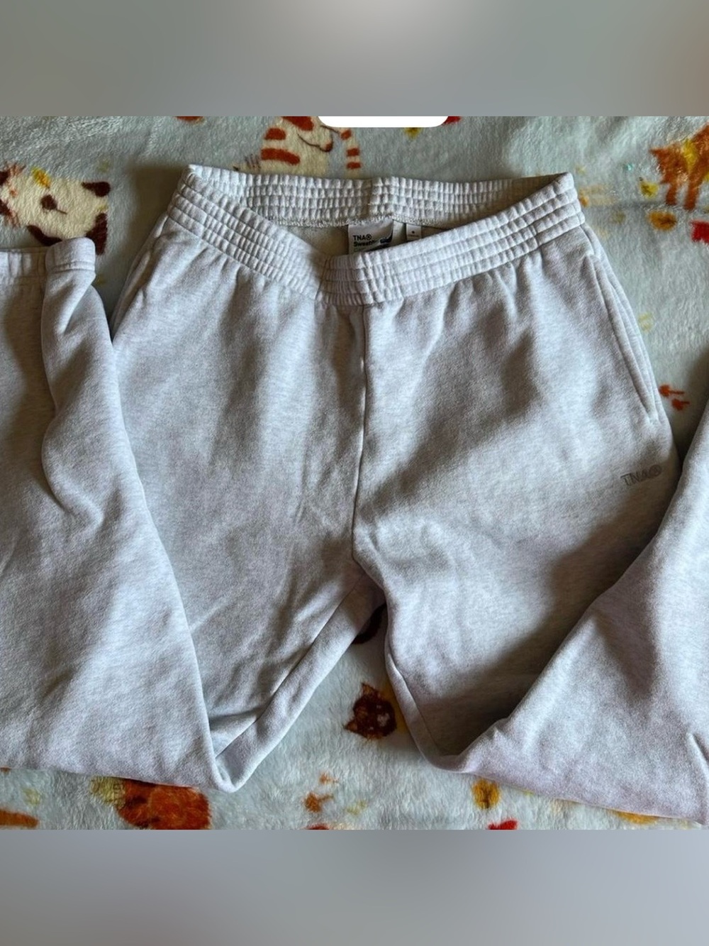 Aritzia TNA Cozy sweatpants in Heather Cloud White Size small
